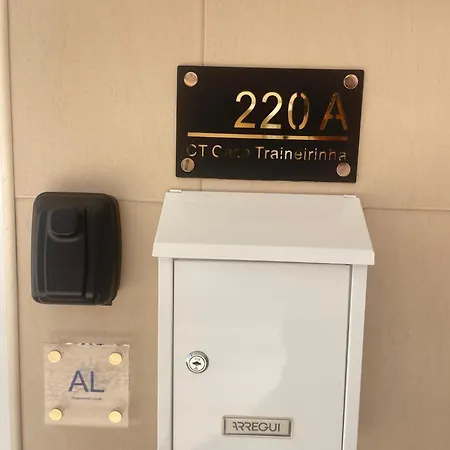Traineirinha Com 2 Quartos E Parque Privado